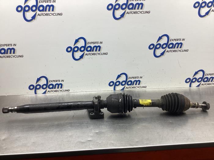 Front drive shaft, right from a Saab 9-3 Sport Estate (YS3F) 1.8t 16V 2006