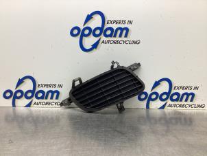 Begagnade Stötfångargrill Mercedes A (W169) 1.7 A-170 Pris € 25,00 Marginaltabell erbjuds av Gebr Opdam B.V.