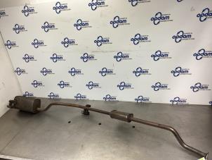 Used Exhaust central + rear silencer Renault Clio III (BR/CR) 1.2 16V TCe 100 Price € 100,00 Margin scheme offered by Gebr Opdam B.V.