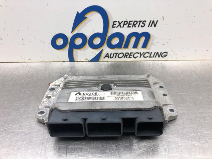 Used Engine management computer Renault Clio III (BR/CR) 1.4 16V Price € 90,00 Margin scheme offered by Gebr Opdam B.V.
