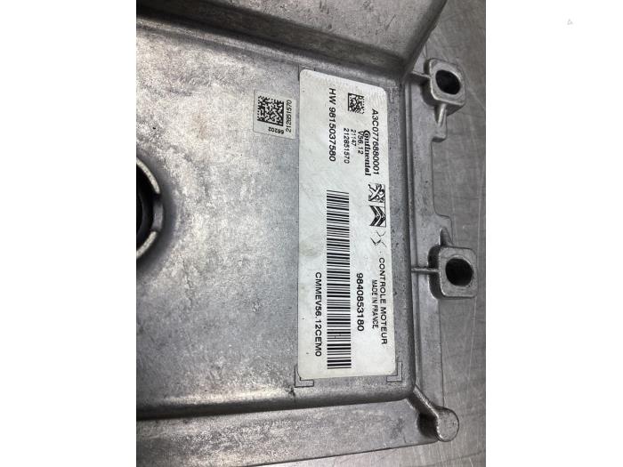 Engine management computer from a Opel Corsa F (UB/UH/UP) 1.2 12V 75 2021