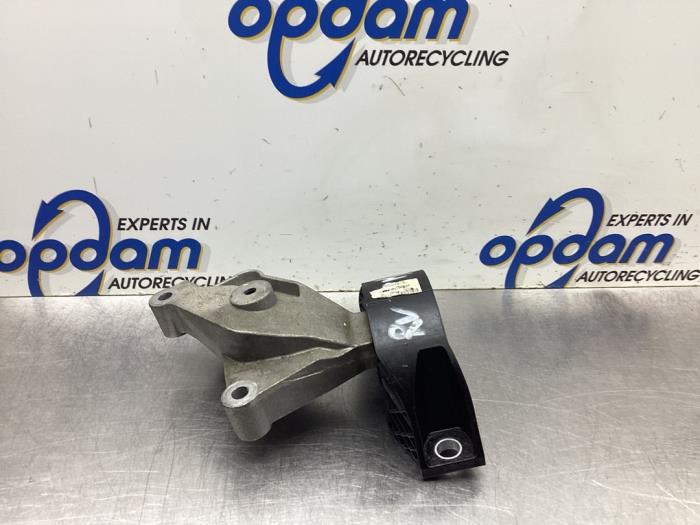 Used Engine mount Renault Clio IV Estate/Grandtour (7R) 0.9 Energy TCE 90 12V Price € 32,00 Margin scheme offered by Gebr Opdam B.V.