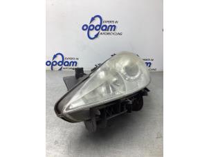 Used Headlight, left Peugeot 307 Break (3E) 1.6 HDi 16V Price € 35,00 Margin scheme offered by Gebr Opdam B.V.