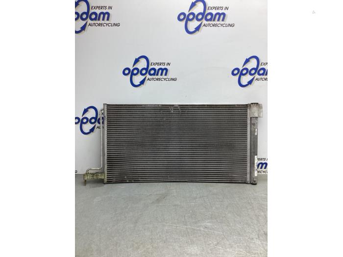 Begagnade AC-radiator Ford Focus 3 Wagon 1.6 Ti-VCT 16V 125 Pris € 50,00 Marginaltabell erbjuds av Gebr Opdam B.V.