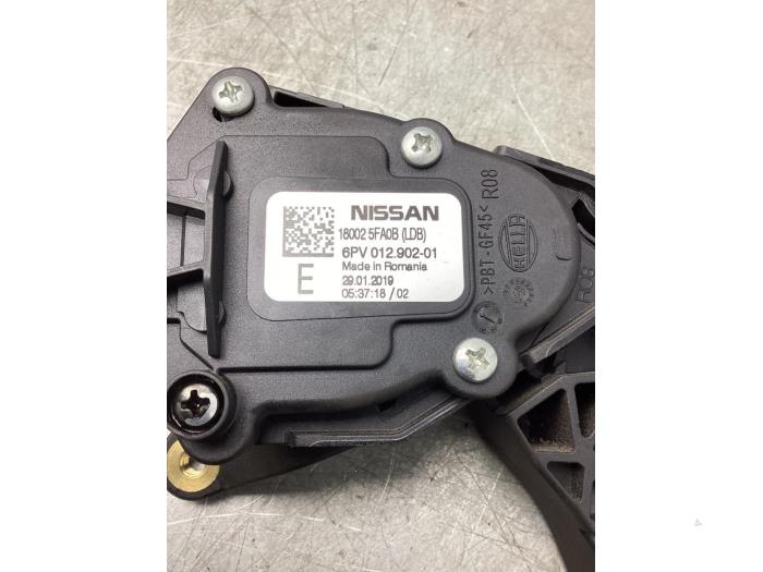 Gaspedalposition Sensor van een Nissan Micra (K14) 1.0 IG-T 100 2020