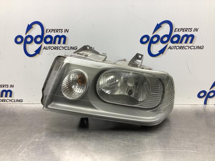 Używane Reflektor lewy Citroen Jumpy (BS/BT/BY/BZ) 2.0 HDi 90 Cena € 27,00 Procedura marży oferowane przez Gebr Opdam B.V.
