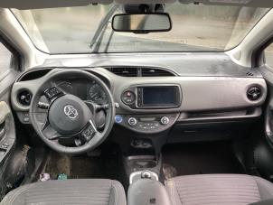 Usados Juego y módulo de airbag Toyota Yaris III (P13) 1.5 16V Hybrid Precio € 1.250,00 Norma de margen ofrecido por Gebr Opdam B.V.
