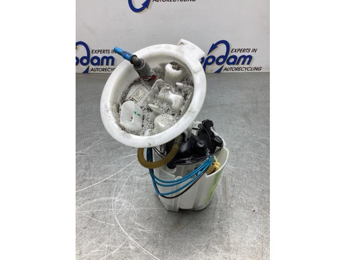 Begagnade Bensinpump Mini Mini (F56) 1.5 12V Cooper Pris € 50,00 Marginaltabell erbjuds av Gebr Opdam B.V.