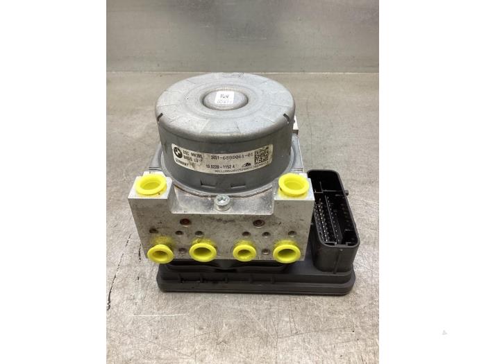 Begagnade ABS-pump Mini Mini (F56) 1.5 12V Cooper Pris € 350,00 Marginaltabell erbjuds av Gebr Opdam B.V.