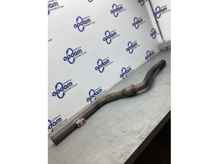 Exhaust front section from a Mercedes-Benz C (W204) 2.2 C-180 CDI 16V BlueEFFICIENCY 2012