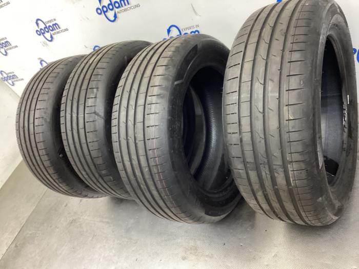 Tyre with tyre size 225/55/18 - HANKOOK - Gebr Opdam B.V.