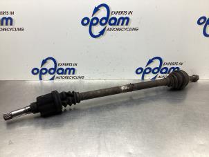 Used Front drive shaft, right Peugeot 1007 (KM) 1.4 HDI Price € 50,00 Margin scheme offered by Gebr Opdam B.V.