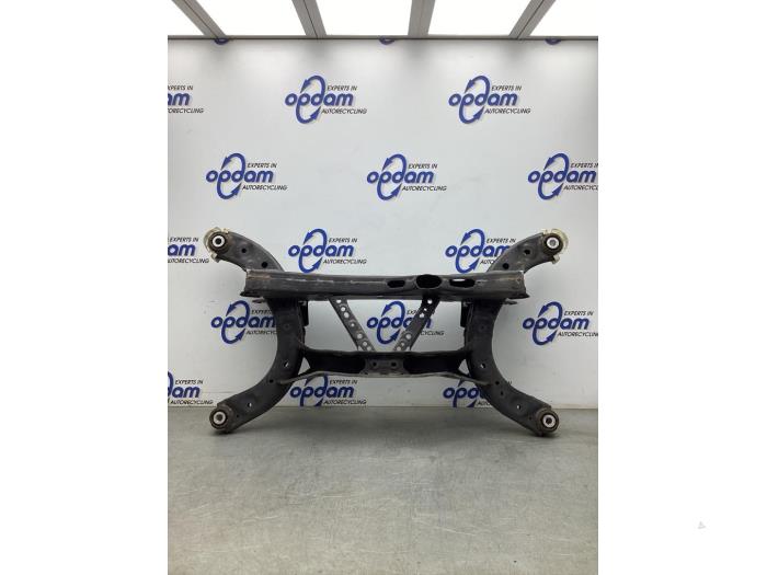Usados Subchasis Mazda CX-5 II (KF) 2.0 SkyActiv-G 165 16V 2WD Precio € 200,00 Norma de margen ofrecido por Gebr Opdam B.V.