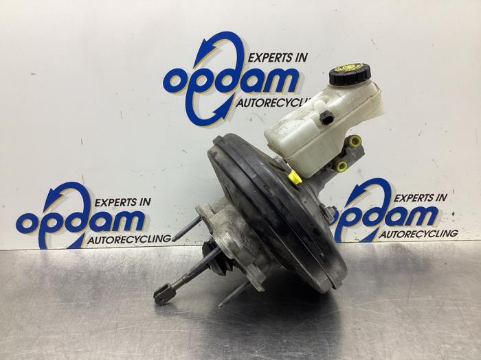 Usagé Servo frein Renault Clio IV Estate/Grandtour (7R) 0.9 Energy TCE 12V Prix € 112,00 Règlement à la marge proposé par Gebr Opdam B.V.