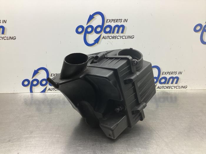 Begagnade Luftfilterhus Opel Corsa D 1.3 CDTi 16V ecoFLEX Pris € 27,00 Marginaltabell erbjuds av Gebr Opdam B.V.
