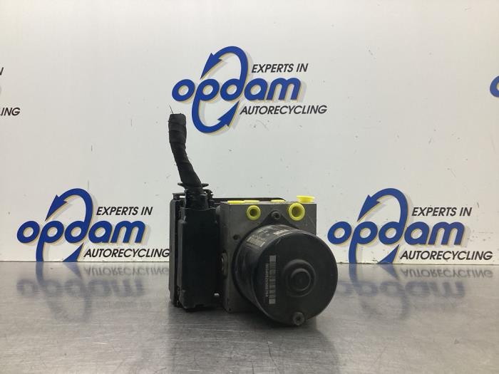 Begagnade ABS-pump Volkswagen Touran (1T1/T2) 2.0 TDI 16V 140 Pris € 99,00 Marginaltabell erbjuds av Gebr Opdam B.V.