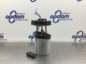 Usados Bomba de gasolina Volkswagen Polo V (6R) 1.2 12V BlueMotion Technology Precio € 75,00 Norma de margen ofrecido por Gebr Opdam B.V.
