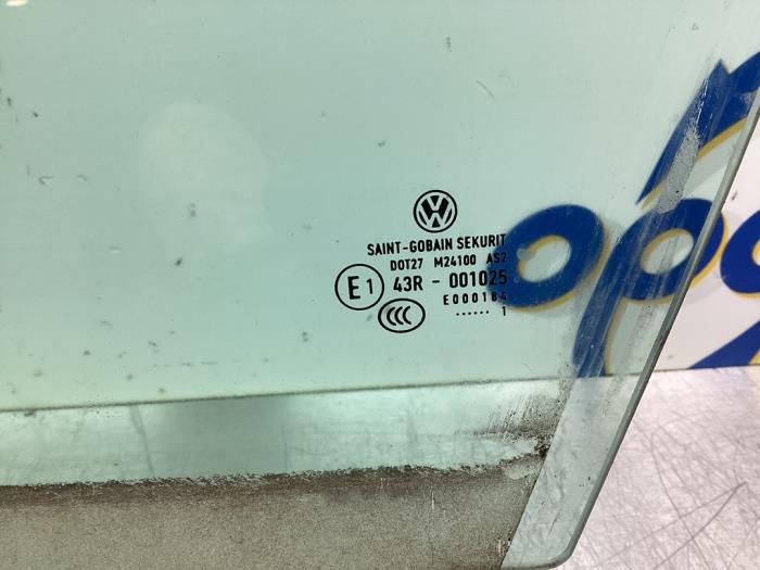 Türscheibe 4-türig links vorne van een Volkswagen Golf VI (5K1) 1.4 TSI 122 16V 2011