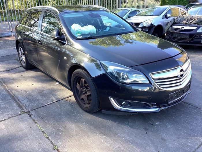 Headlight, right Opel Insignia Sports Tourer 1.4 Turbo 16V Ecotec ...