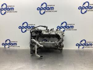 Używane Pokrywa zaworów Opel Astra K Sports Tourer 1.0 Turbo 12V Cena € 100,00 Procedura marży oferowane przez Gebr Opdam B.V.