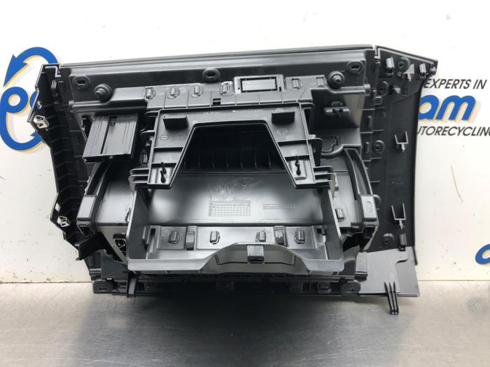 Boîte à gants d'un Volkswagen Polo VI (AW1) 1.0 12V BlueMotion Technology 2018