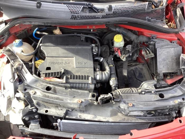 Usagé Pompe ABS Fiat 500 (312) 1.4 16V Prix € 135,00 Règlement à la marge proposé par Gebr Opdam B.V.