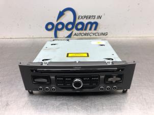 Gebrauchte Radio CD Spieler Peugeot 308 (4A/C) 1.6 HDi 16V FAP Preis € 150,00 Margenregelung angeboten von Gebr Opdam B.V.