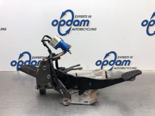 Used Brake pedal Ford Fiesta 6 (JA8) 1.25 16V Price € 50,00 Margin scheme offered by Gebr Opdam B.V.