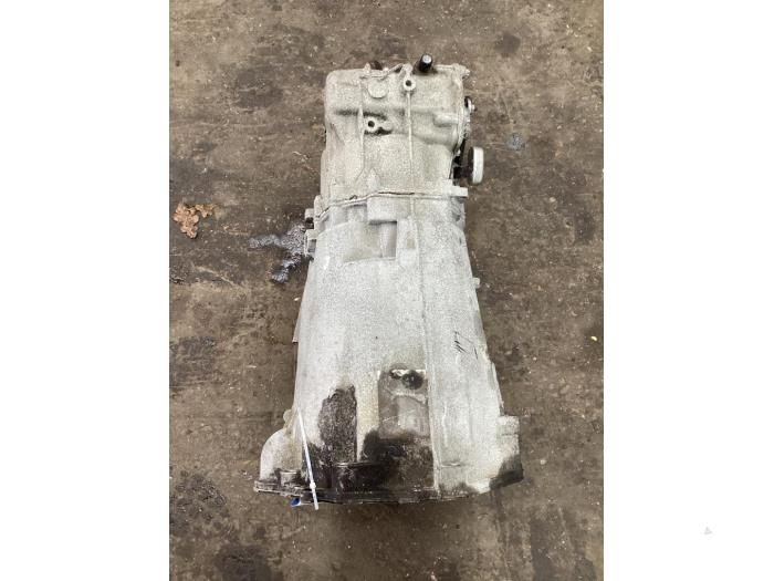 Getriebe van een Volkswagen Crafter 2.0 TDI 16V 2017