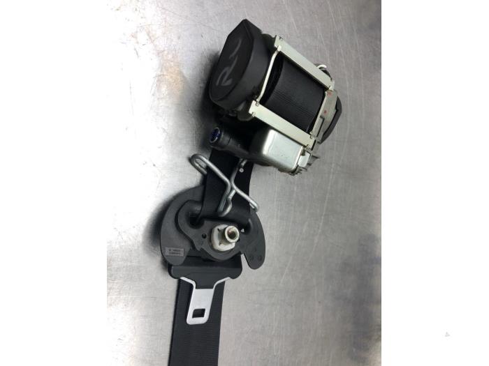 Front seatbelt, right from a Peugeot 308 (4A/C) 1.6 VTI 16V 2008