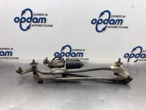 Used Wiper motor + mechanism Nissan Almera (N16) 1.8 16V Price € 50,00 Margin scheme offered by Gebr Opdam B.V.