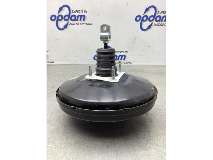 Usagé Servo frein Kia Stonic (YB) 1.0i T-GDi 12V Prix € 100,00 Règlement à la marge proposé par Gebr Opdam B.V.