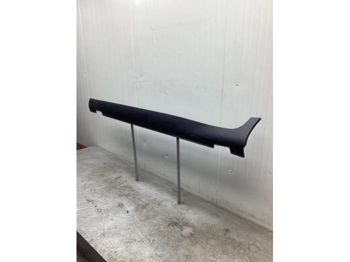 Side skirt, left from a Kia Stonic (YB) 1.0i T-GDi 12V 2020