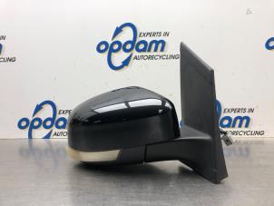 Begagnade Skärmspegel, höger Ford Focus 2 Wagon 1.6 16V Pris € 100,00 Marginaltabell erbjuds av Gebr Opdam B.V.