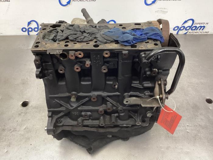 Motor van een Volkswagen Golf VII (AUA) 1.6 TDI BlueMotion 16V 2015