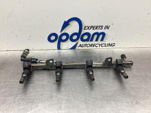 Used Injector (petrol injection) Opel Astra H (L48) 1.6 16V Price € 125,00 Margin scheme offered by Gebr Opdam B.V.