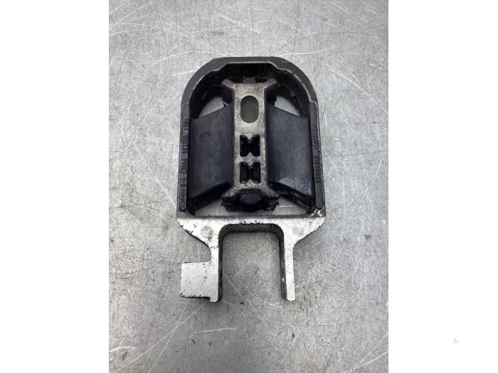 Used Engine mount Volvo V40 (MV) 2.0 D4 16V Price € 20,00 Margin scheme offered by Gebr Opdam B.V.