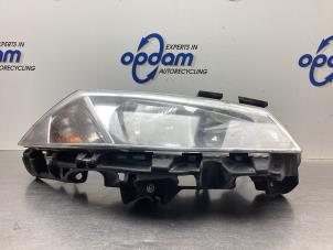 Used Headlight, right Renault Megane II CC (EM) 1.6 16V Price € 50,00 Margin scheme offered by Gebr Opdam B.V.