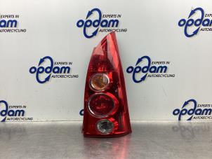 Używane Tylne swiatlo pozycyjne prawe Mazda Premacy 1.8 16V Cena € 40,00 Procedura marży oferowane przez Gebr Opdam B.V.