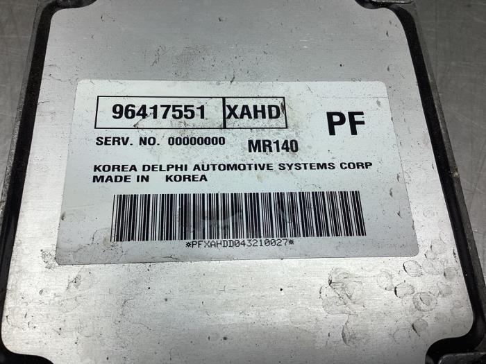 Ordenador de gestión de motor de un Daewoo Kalos (SF48) 1.4 16V 2005