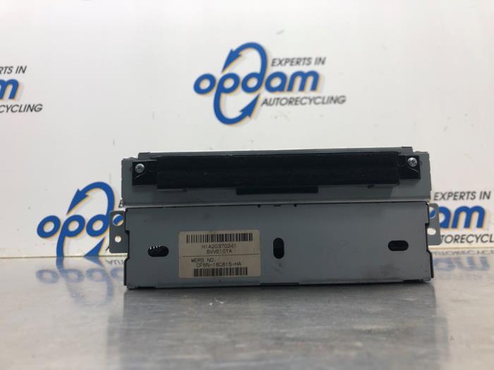 Używane Modul radiowy Volvo V70 (BW) 2.0 D3 20V Cena € 359,00 Procedura marży oferowane przez Gebr Opdam B.V.