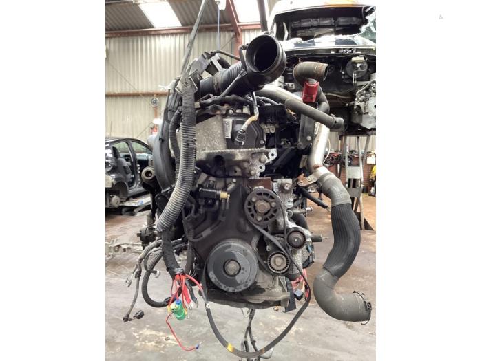 Engine from a Opel Movano 2.3 CDTi Biturbo 16V FWD 2015