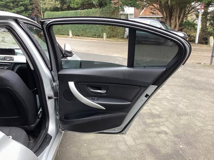 Rear door 4-door, right from a BMW 3 serie (F30) 320i 2.0 16V 2012