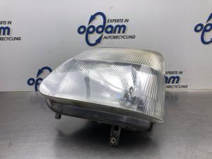 Używane Reflektor lewy Suzuki Wagon-R+ (RB) 1.3 16V Cena € 40,00 Procedura marży oferowane przez Gebr Opdam B.V.