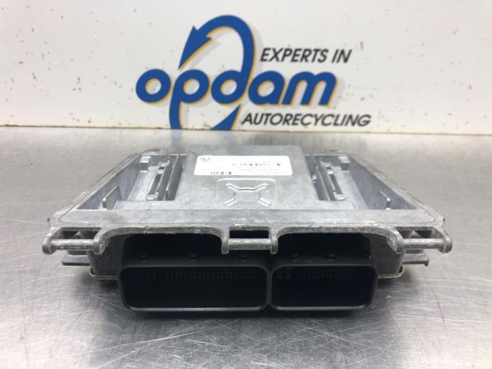 Used Engine management computer Mercedes A (W169) 2.0 A-200 5-Drs. Price € 135,00 Margin scheme offered by Gebr Opdam B.V.