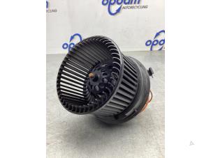 Usados Motor de ventilador de calefactor Toyota Aygo (B40) 1.0 12V VVT-i Precio € 35,00 Norma de margen ofrecido por Gebr Opdam B.V.