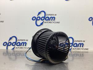 Usados Motor de ventilador de calefactor Citroen C1 1.0 12V Precio € 50,00 Norma de margen ofrecido por Gebr Opdam B.V.