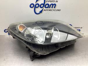 Used Headlight, right Opel Astra H (L48) 1.6 16V Twinport Price € 75,00 Margin scheme offered by Gebr Opdam B.V.