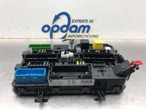 Używane Skrzynka bezpieczników Opel Astra H (L48) 1.6 16V Twinport Cena € 125,00 Procedura marży oferowane przez Gebr Opdam B.V.
