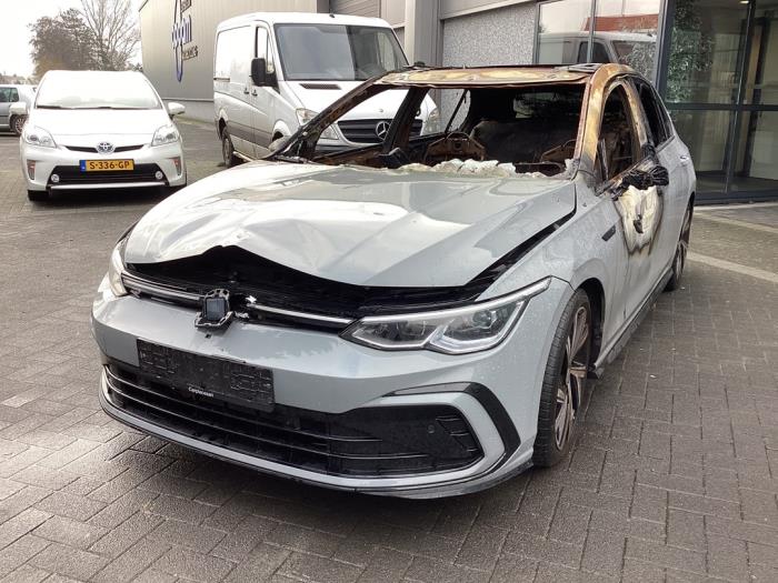 Używane Skrzynia biegów Volkswagen Golf VIII (CD1) 1.5 TSI BlueMotion 16V Cena € 1.000,00 Procedura marży oferowane przez Gebr Opdam B.V.